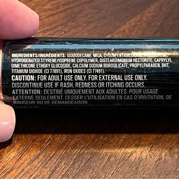 Bundle of 2 Revolution Lustre Gold Liquid Highlighter .61 fl oz / 18 ml - Picture 3 of 4